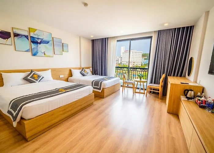 Hotel River