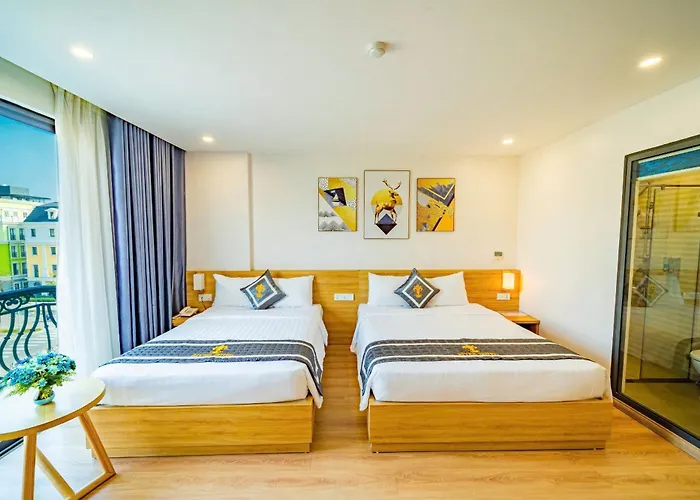 River Hotel 2*